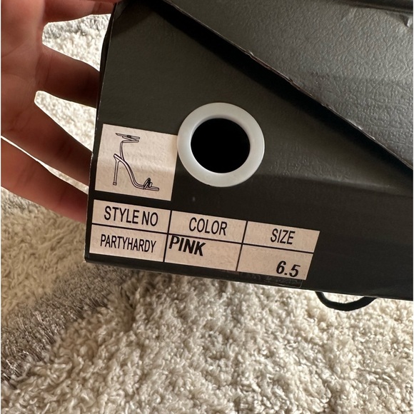 Pink summer sandal heels🩷Never been worn. - Picture 2 of 2